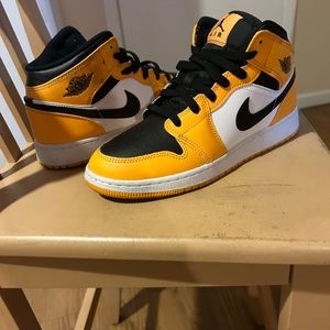 Nike air Jordan’s hardly worn as shown in photos very clean